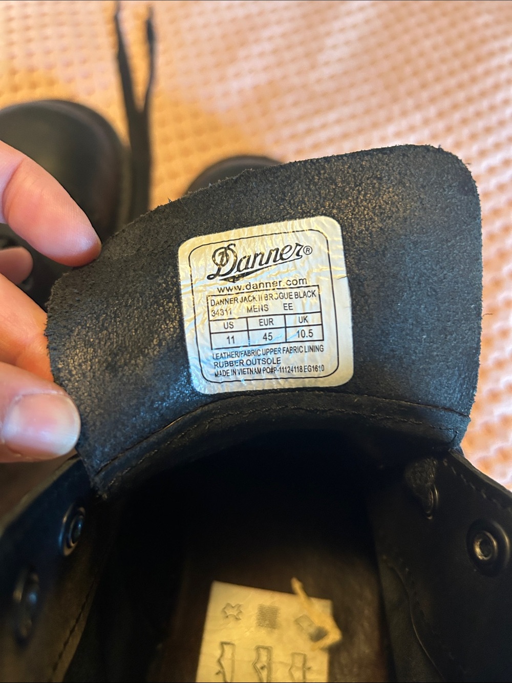 Black Men’s Danner boots - Picture 7 of 11